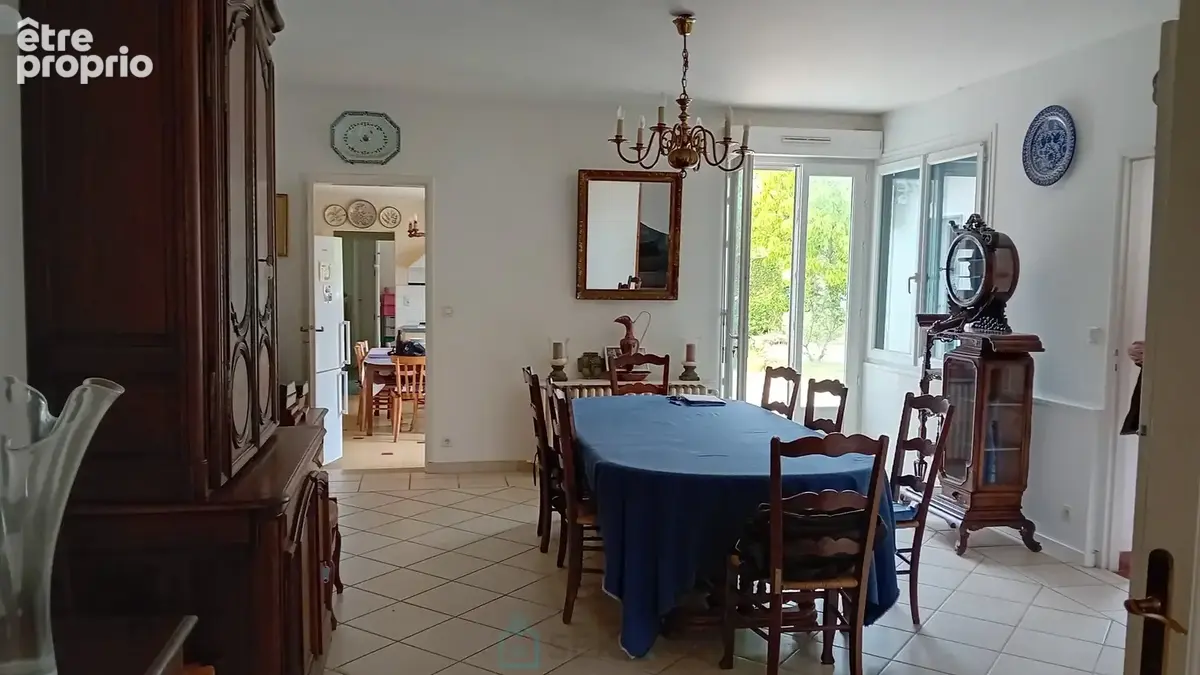Grande maison familiale de  6 chambres sur 1200 m² de terrain avec piscine - photo 7