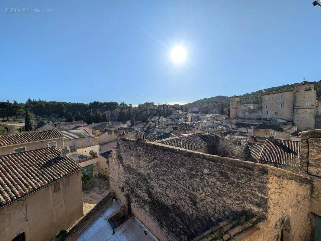 Maison à LA BASTIDE-DES-JOURDANS