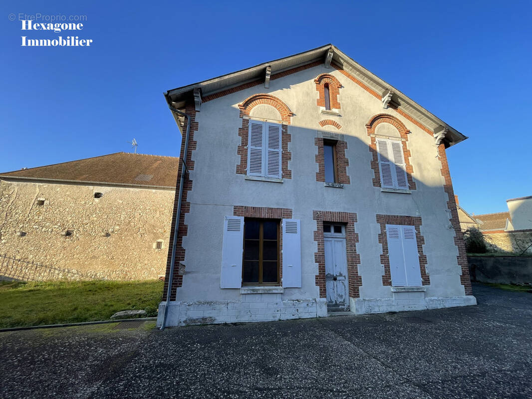 Maison à BONNY-SUR-LOIRE
