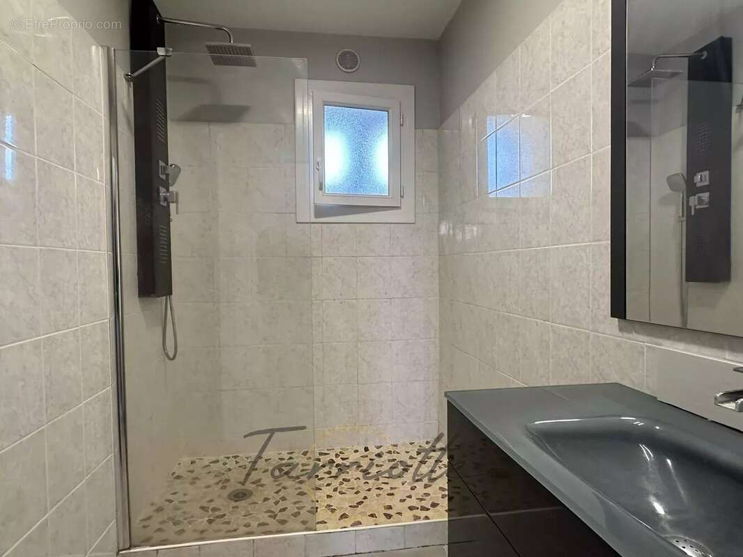 Appartement à MONTELIMAR