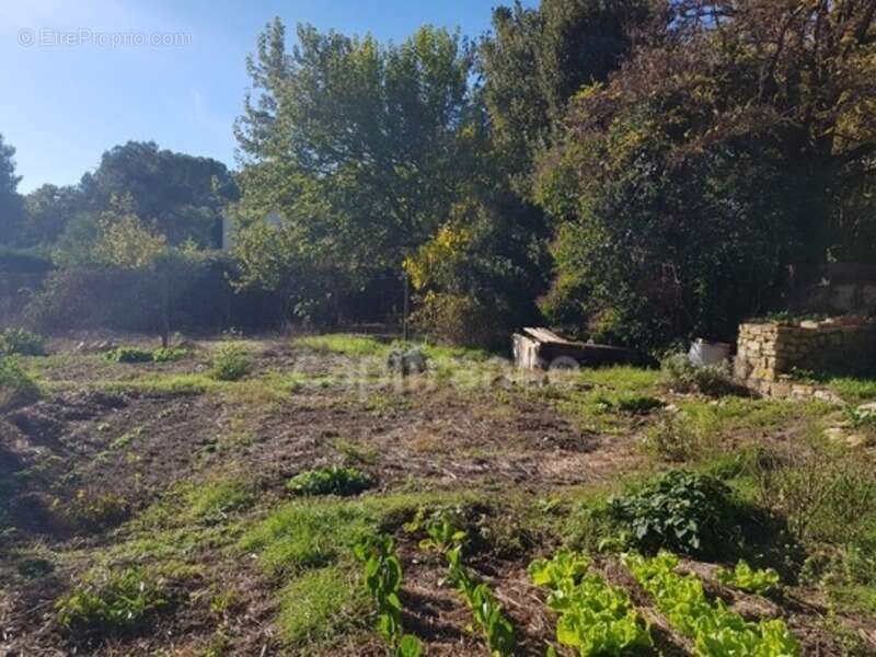 Maison à VEZENOBRES