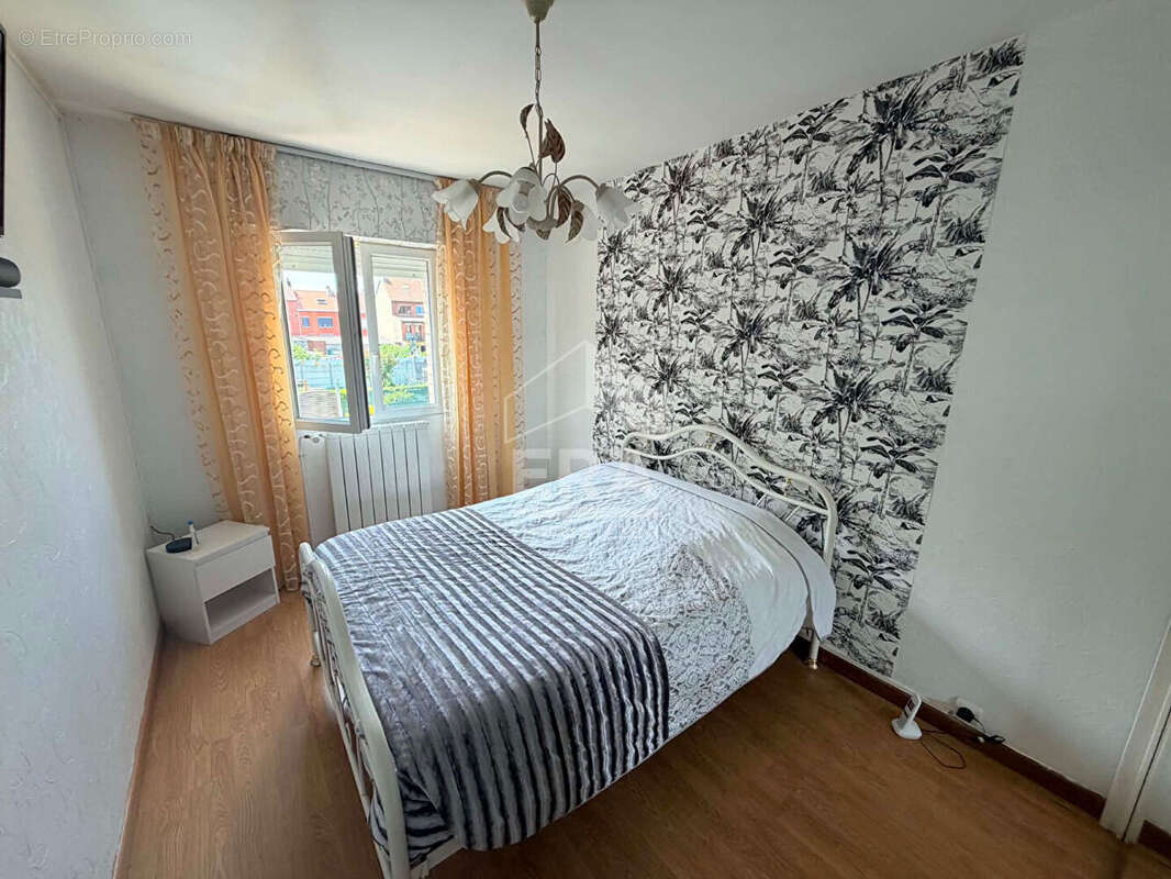 Maison 3 chambres jardin garage Saint Pol sur Mer 59430 - photo 3