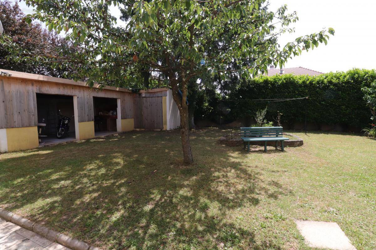 Maison à CHARVIEU-CHAVAGNEUX