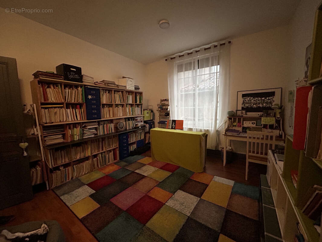 Maison à LABRUGUIERE