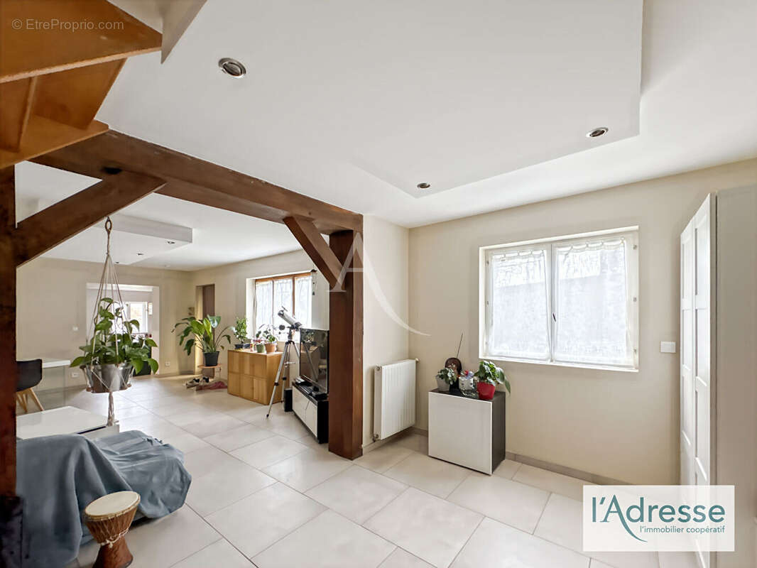 Maison à FLEURY-SUR-ANDELLE