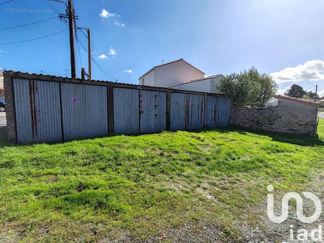 Photo 3 - Terrain à SAINT-JEAN-DE-BOISEAU