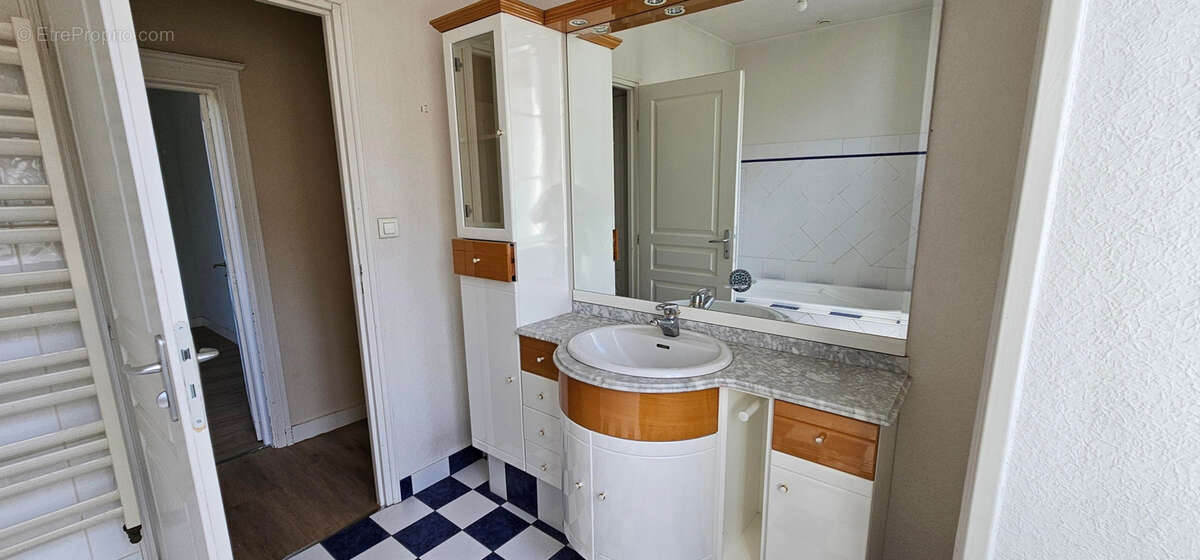 Bâtisse de charme avec 2 logements indépendants - photo 27