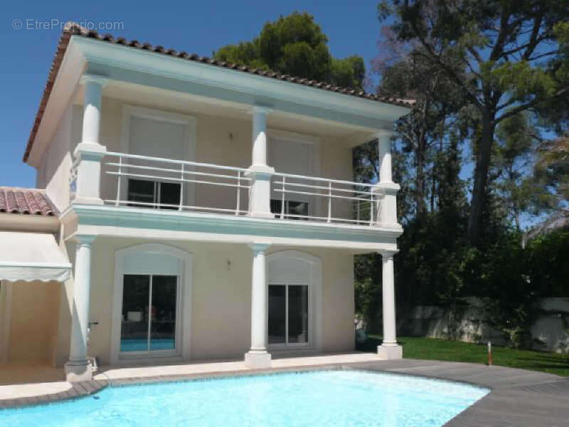 Maison à SAINT-RAPHAEL