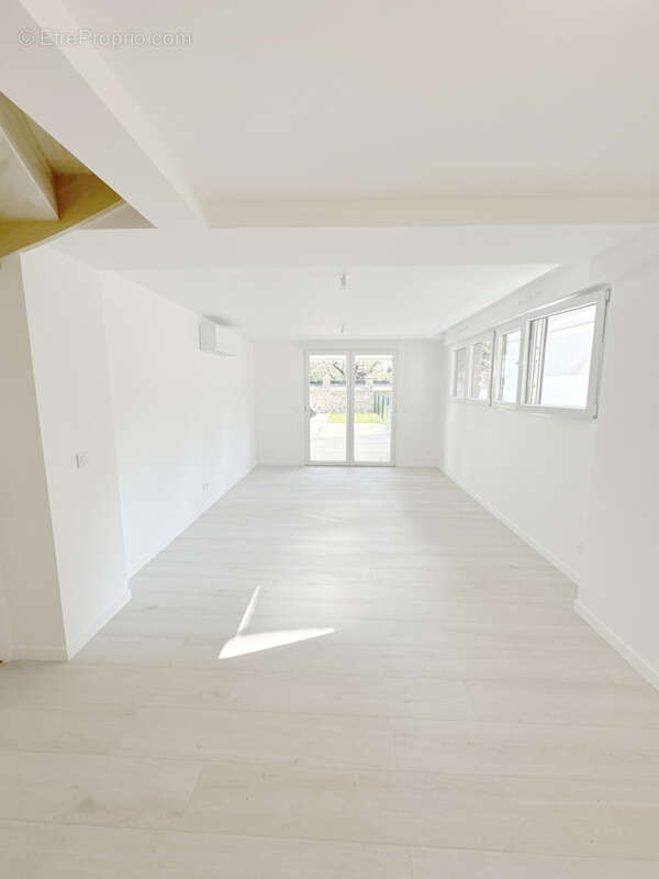 Appartement à LE PERREUX-SUR-MARNE