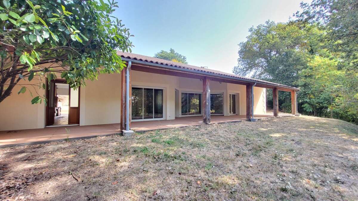 Maison à MONTPON-MENESTEROL