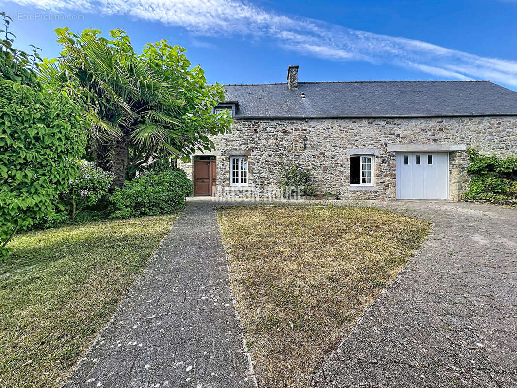 Maison en pierre, vie de plain-pied, dépendance aménageable, garage et grand terrain, proche mer - photo 14