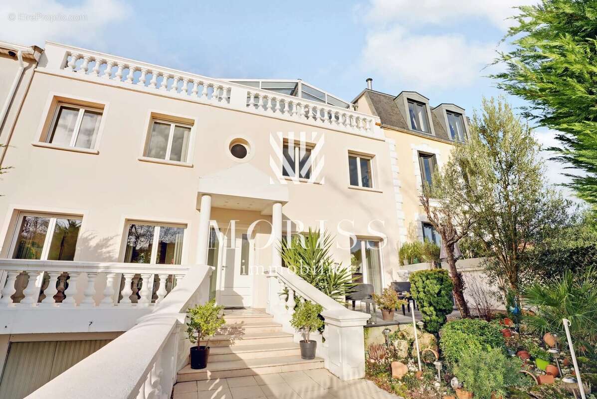 Maison à LE PERREUX-SUR-MARNE