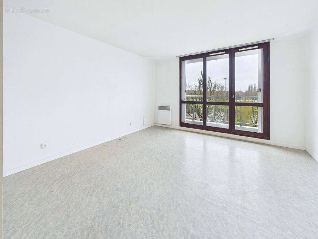 À vendre : Appartement 2 pièces à YERRES - photo 2