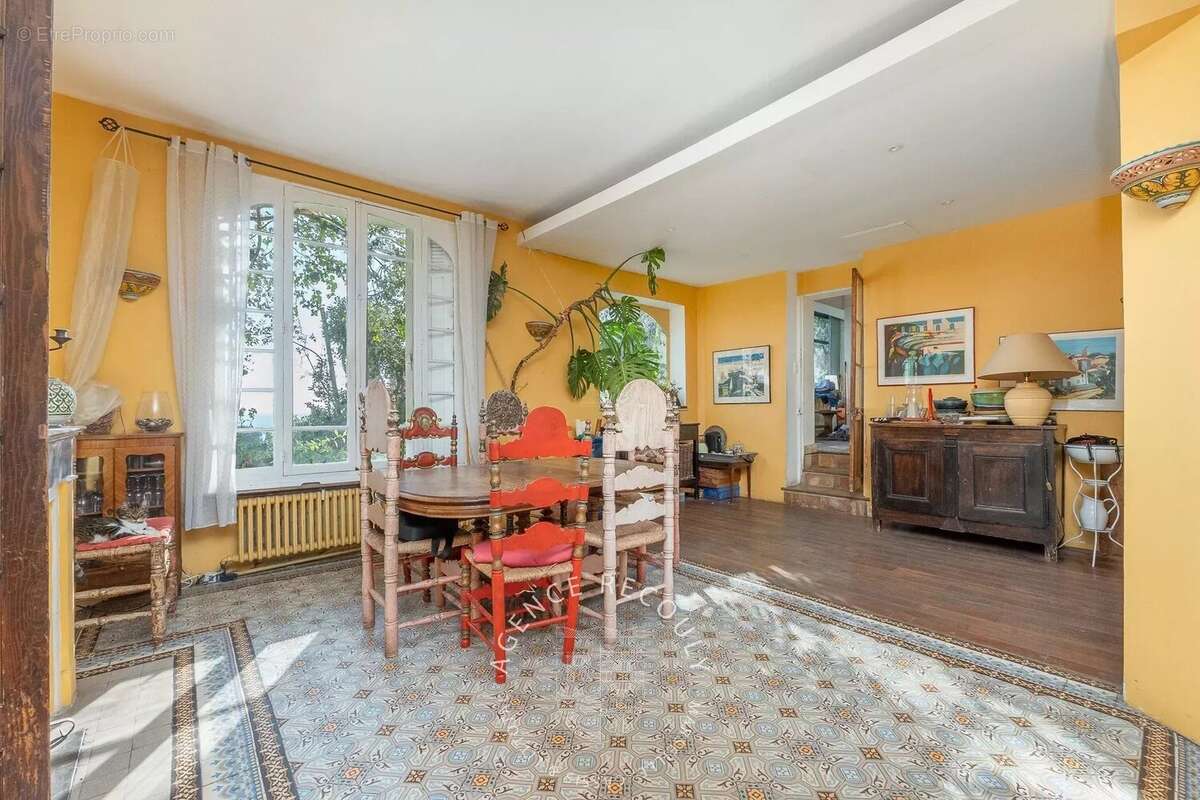 Maison à MARSEILLE-7E