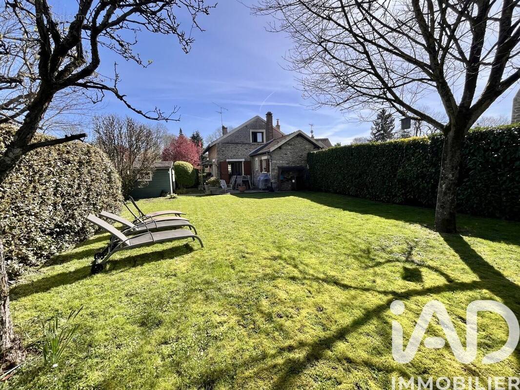 Photo 1 - Maison à SAVIGNY-LE-TEMPLE