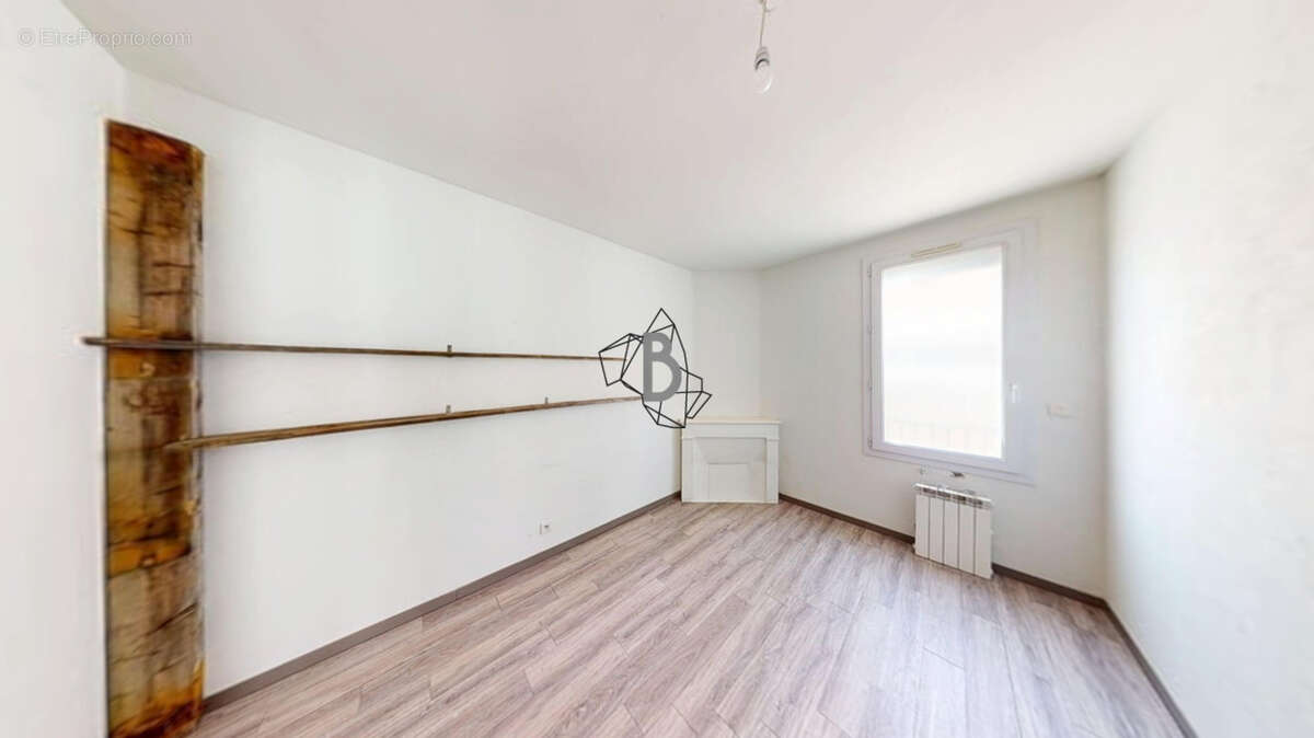 Appartement duplex    83 m2 Carrez / 101 m2 au sol   Proche Place Fernand Peloutier ALBI - photo 6