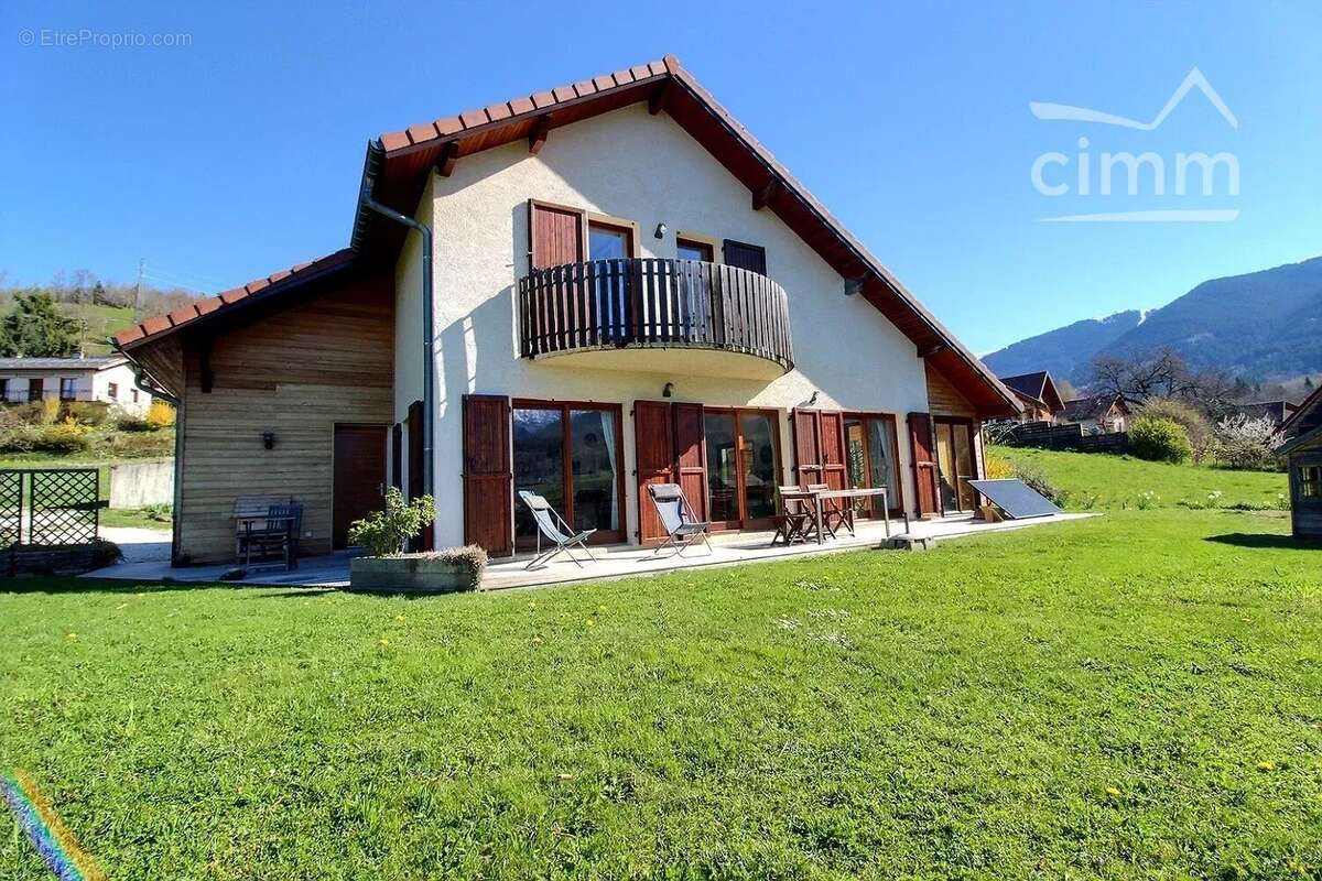 Maison à LES ADRETS