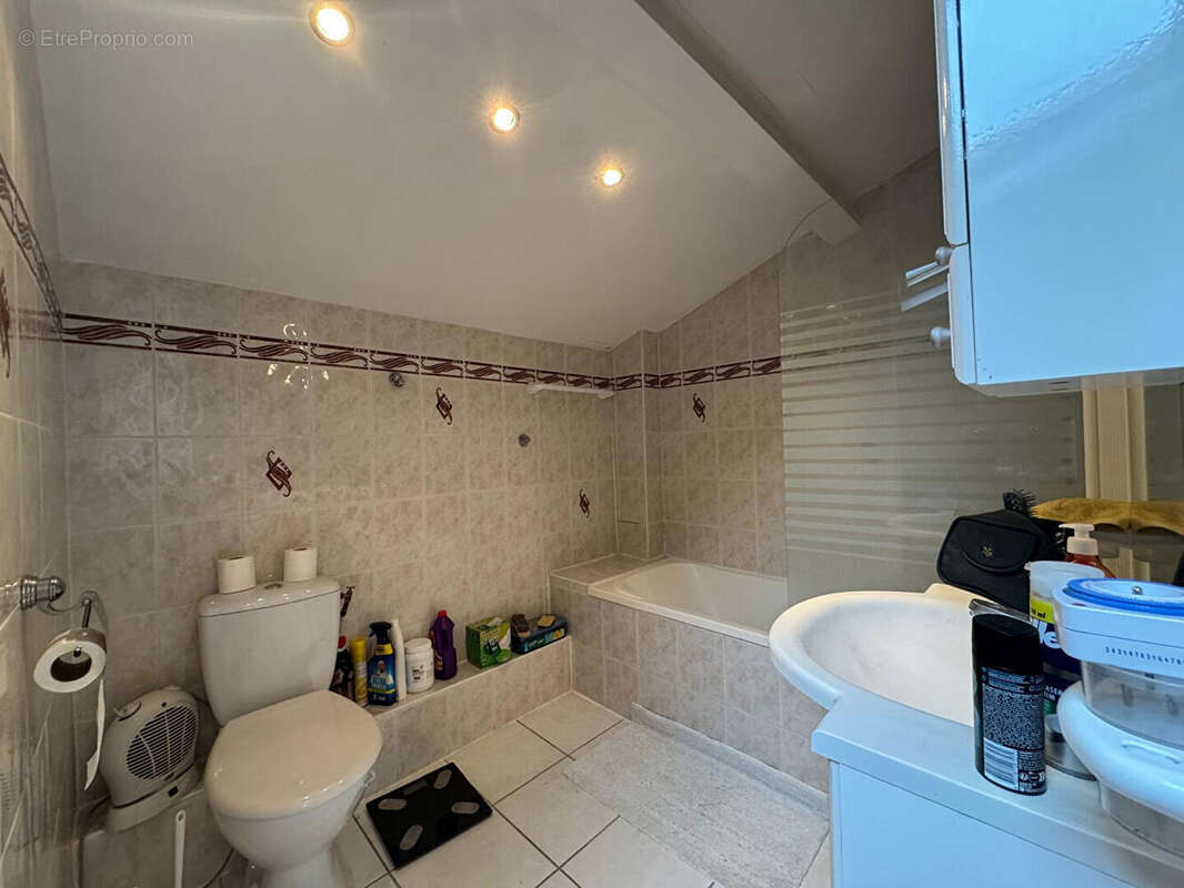 Appartement à BOUGUENAIS