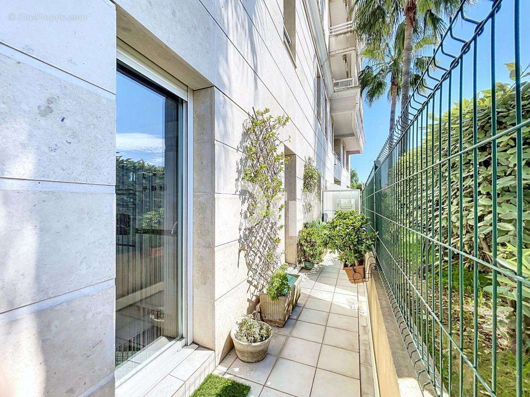 Appartement à CAGNES-SUR-MER