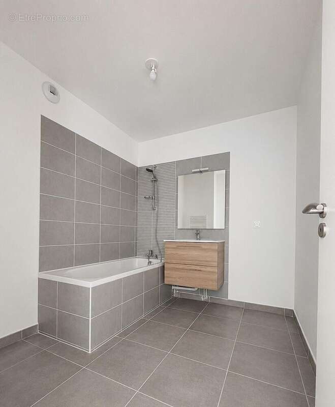 Photo 5 - Appartement à NIMES