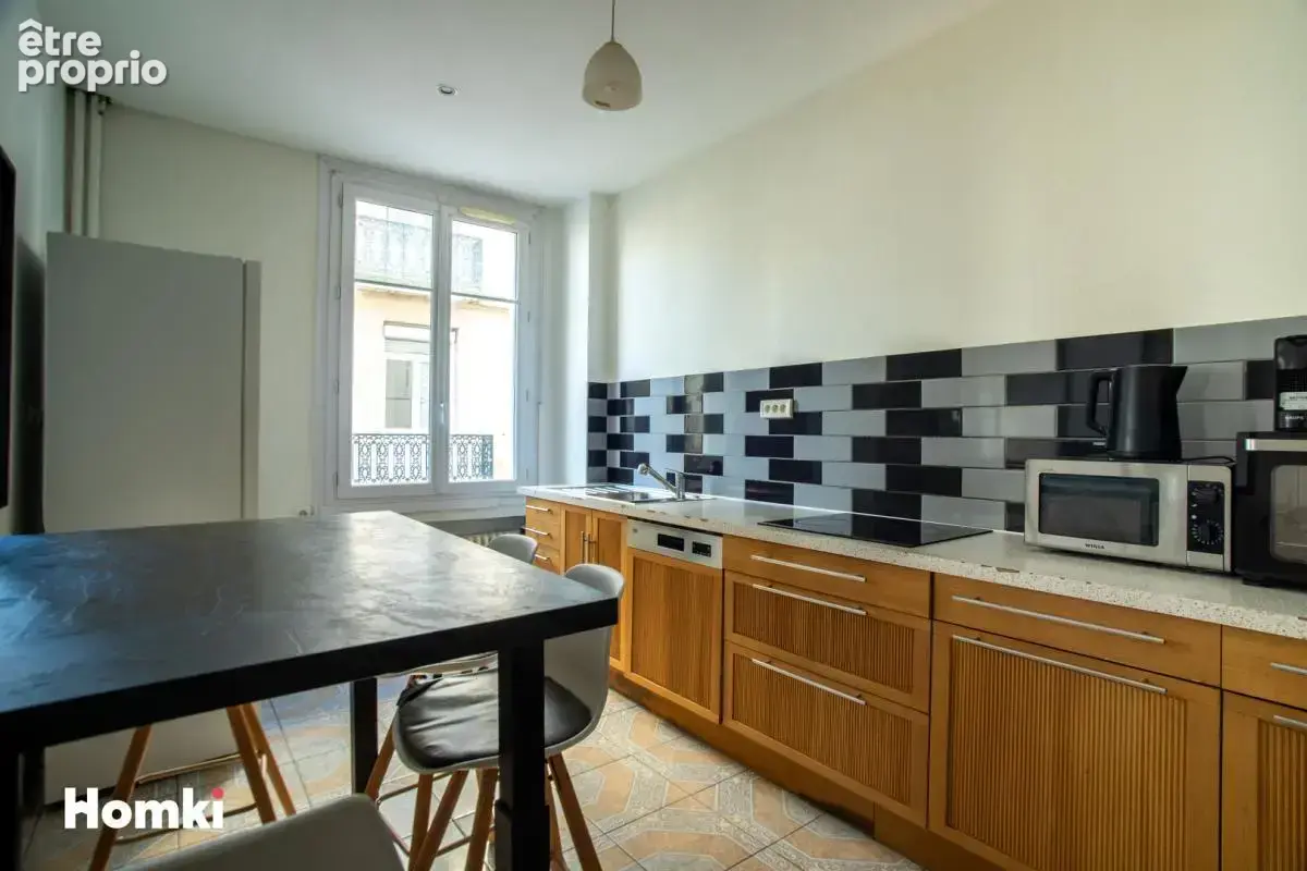 Appartement T4 de 70 m² à Saint-Étienne 42000, Rue du Grand-Gonnet - photo 3
