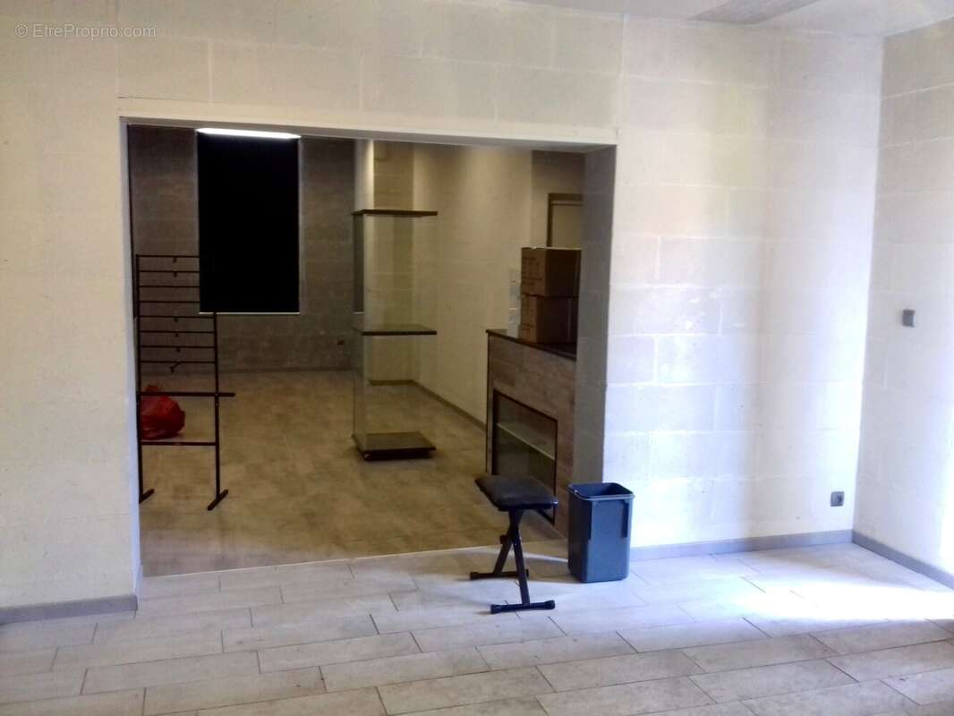 Commerce à HIRSINGUE