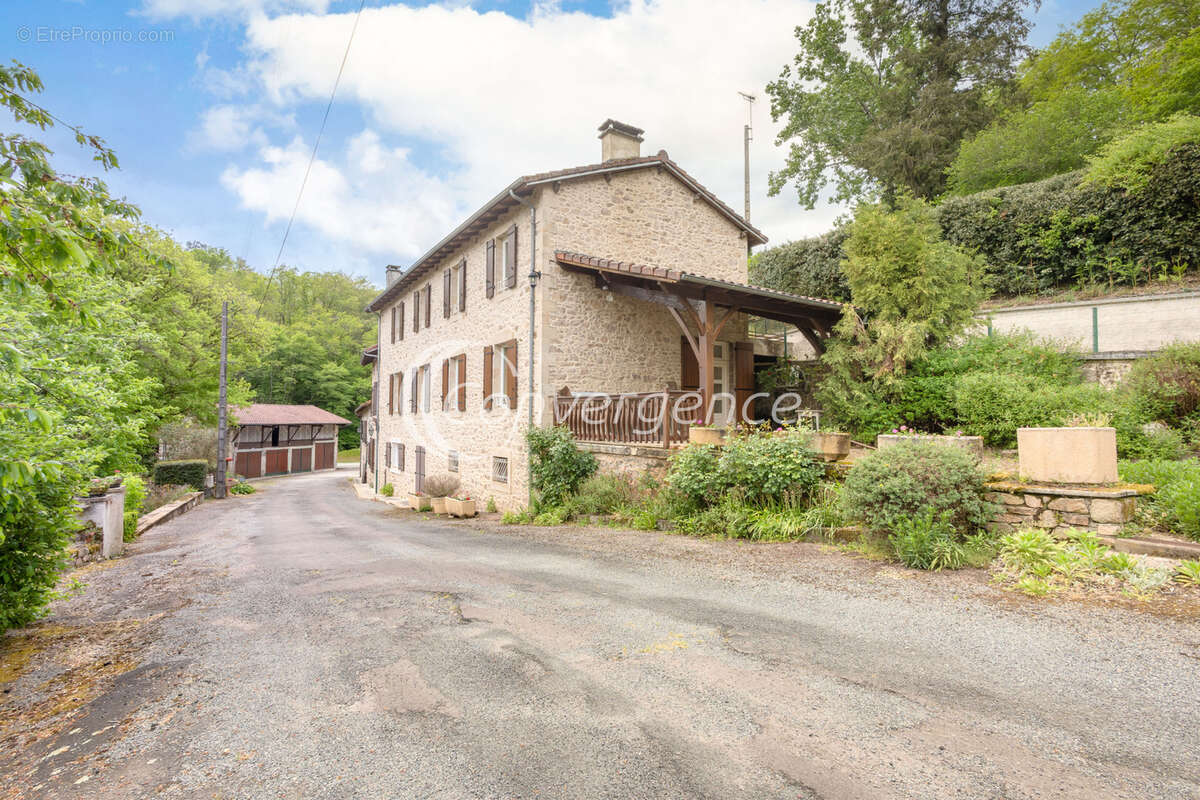 Maison à MAISONNAIS-SUR-TARDOIRE