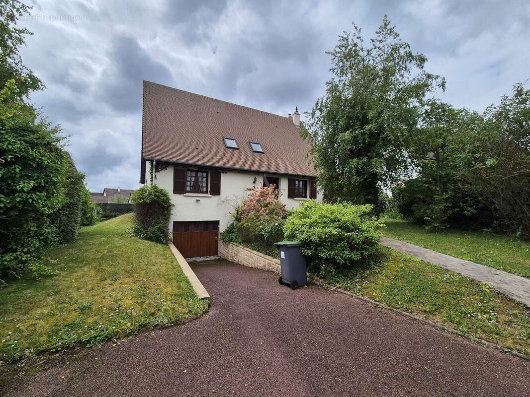 Maison à BRETTEVILLE-SUR-ODON