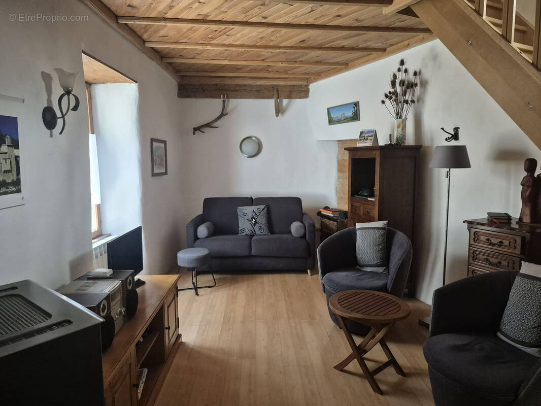 Maison à PONTAIX