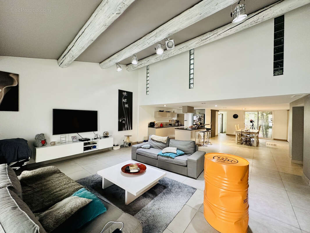 Appartement à AIGUES-MORTES