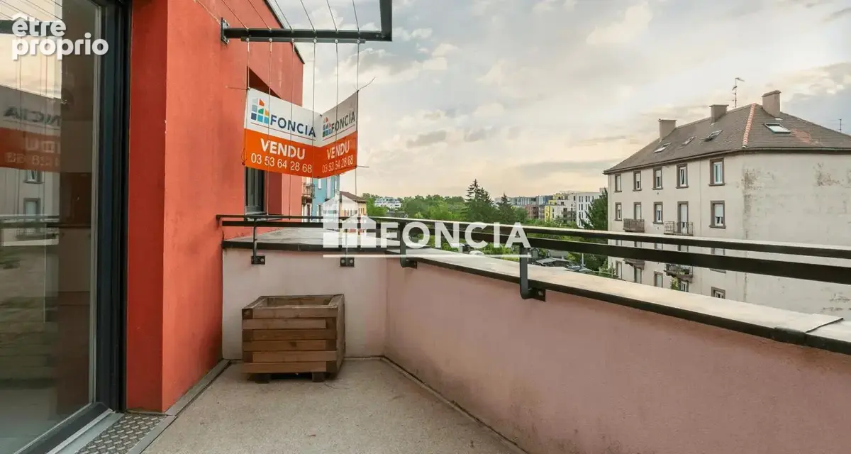 Exclusivite foncia - trois pieces en dernier etage avec terrasse - photo 3