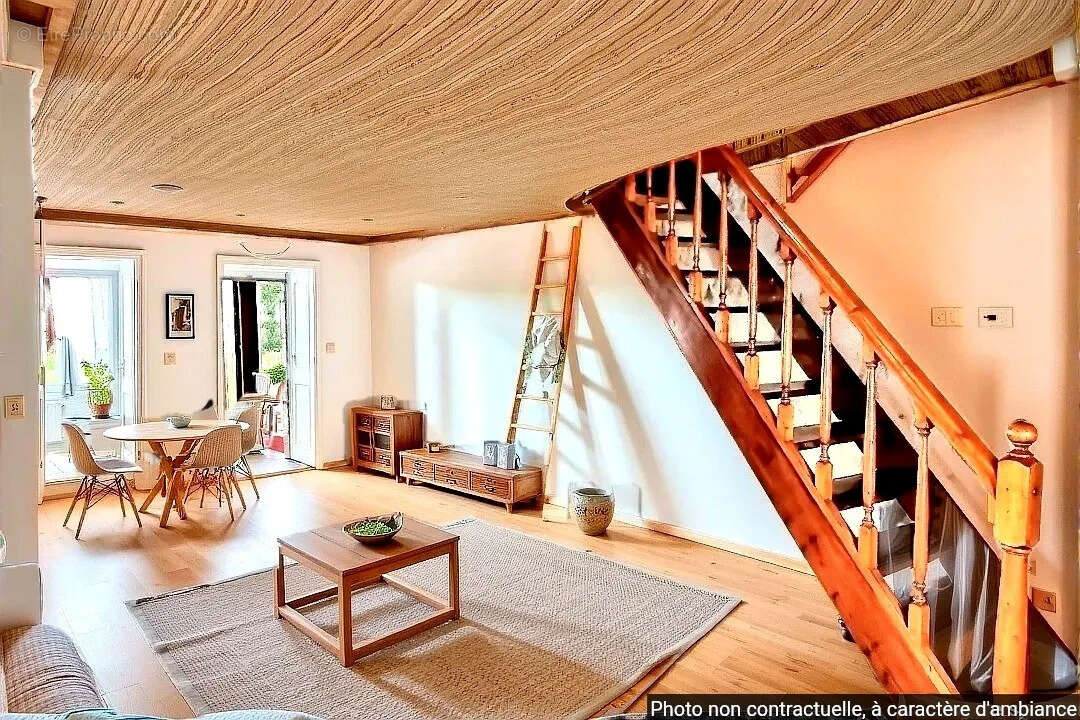 Maison à ESTIVAREILLES