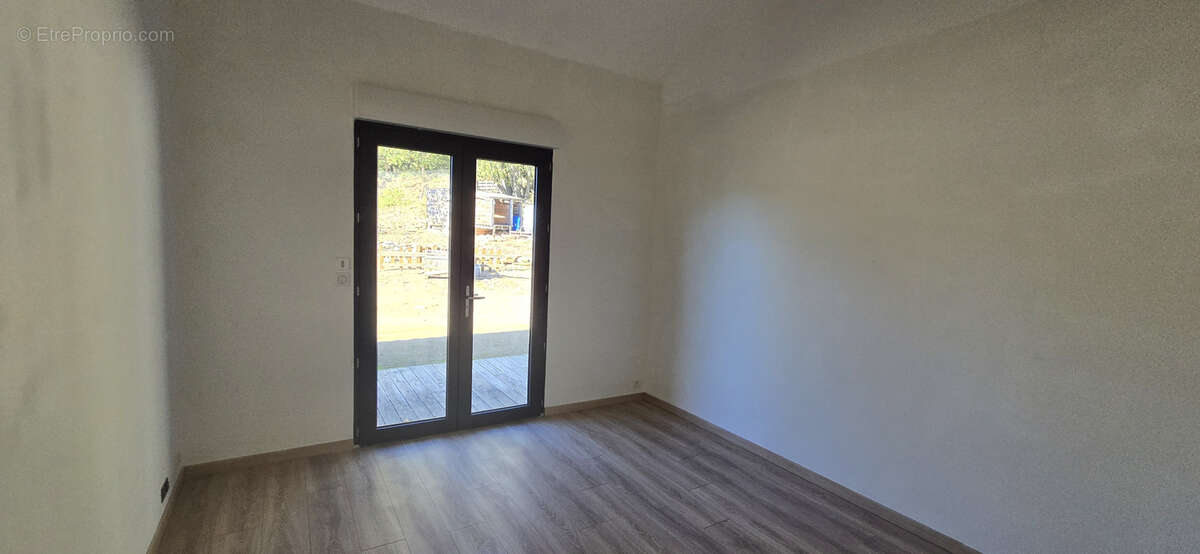 Maison à SAINT-JEAN-DE-LA-BLAQUIERE