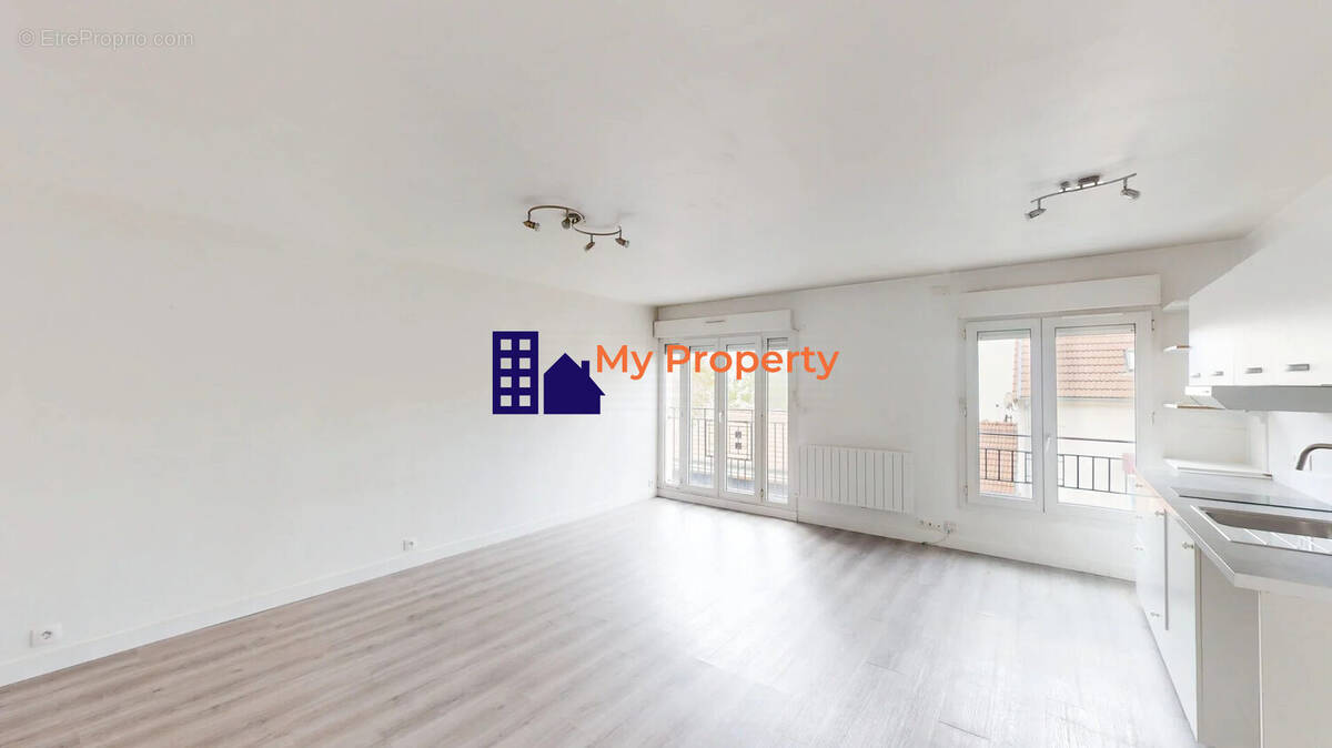 Appartement à LA GARENNE-COLOMBES