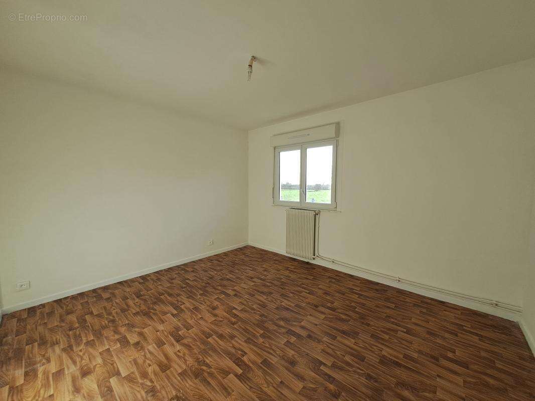 Maison à CAUCHY-A-LA-TOUR