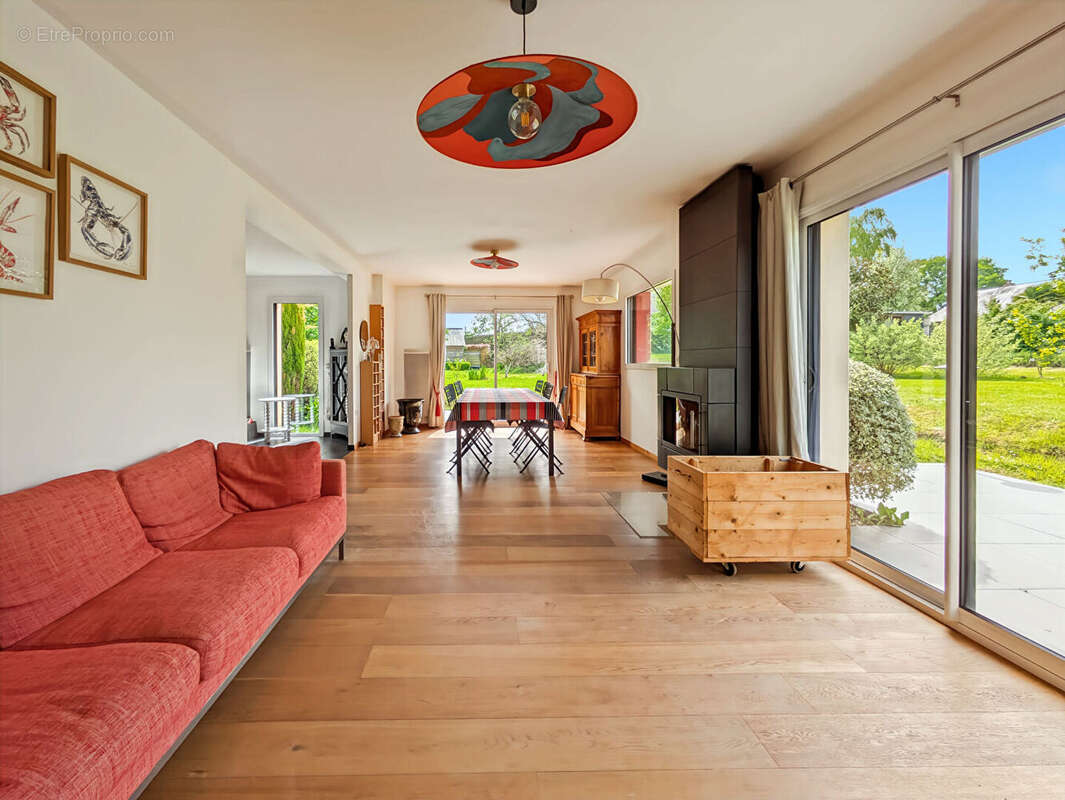 Maison à SAINT-GONDRAN