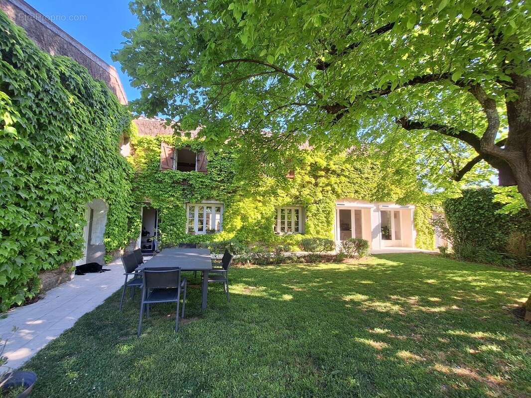 Maison à CHATEAUBERNARD