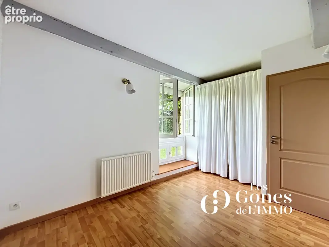 Appartement T4 de 100 M2 en pierre dorée avec terrasse et 2 places de parking - photo 7