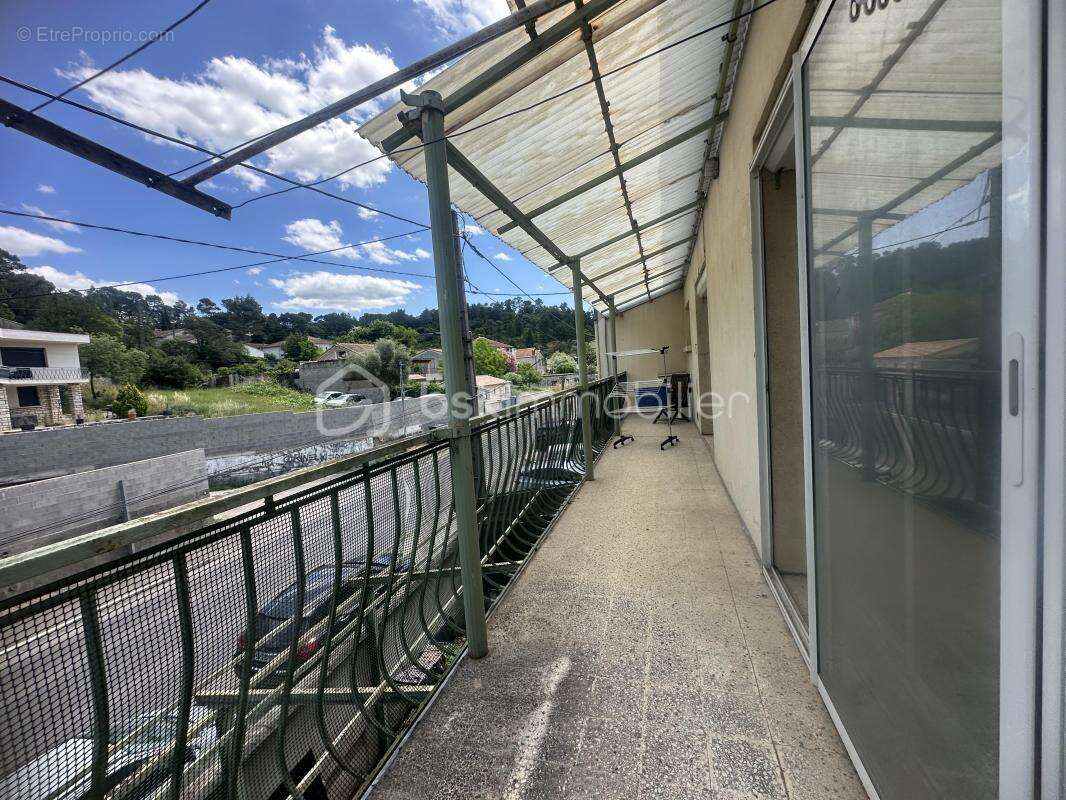 Appartement à SAINT-MARTIN-DE-VALGALGUES