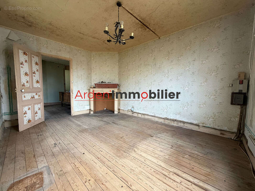 Maison spacieuse à vendre à Château-Porcien - Réf. 12827 - photo 5