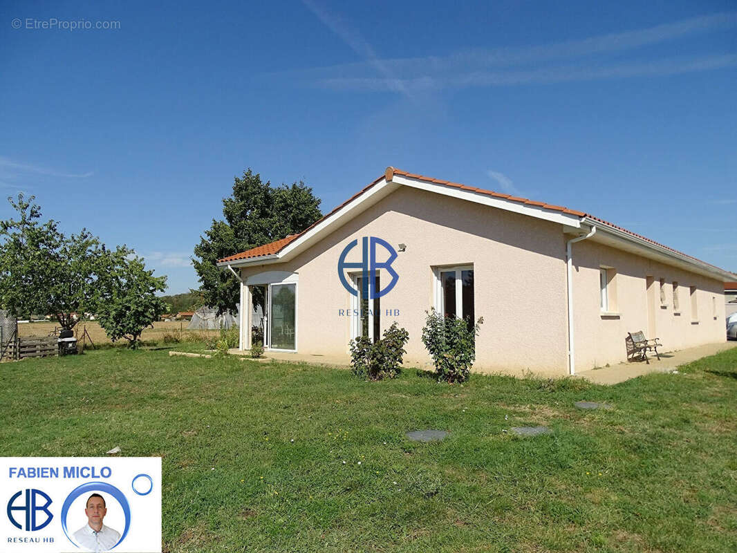 Maison à BEAUREPAIRE