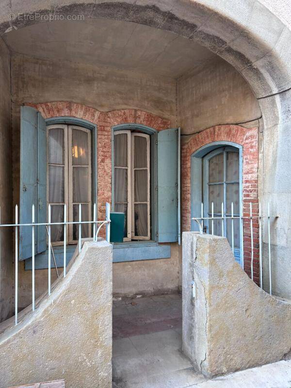 Maison à AZILLE
