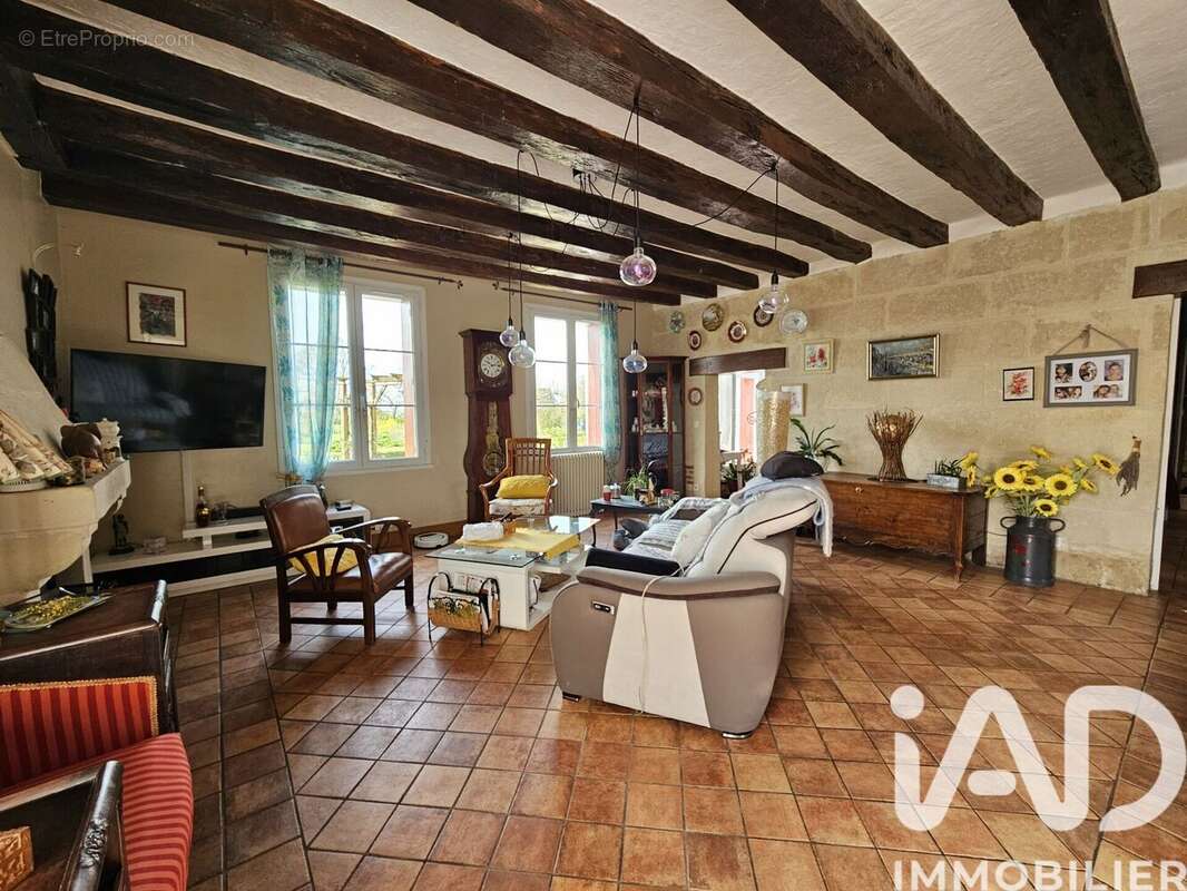 Maison 160 m² à Villedieu-Le-Chateau  - photo 8