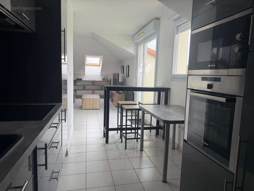 Appartement à GENESTON