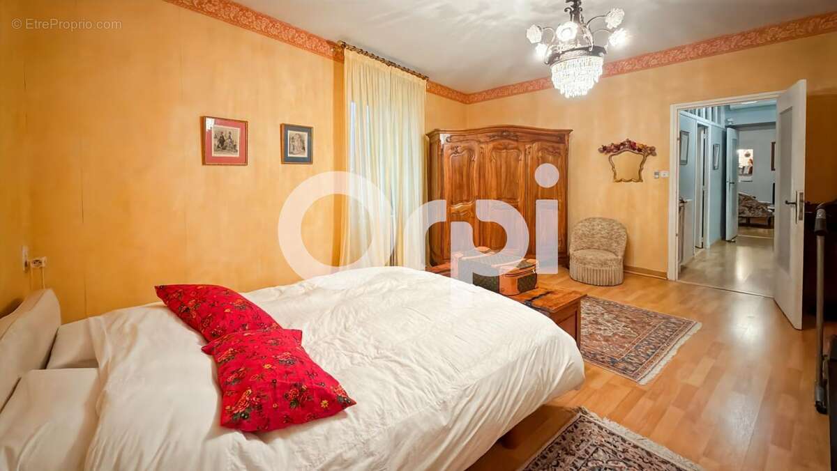 Maison à VALLON-PONT-D&#039;ARC