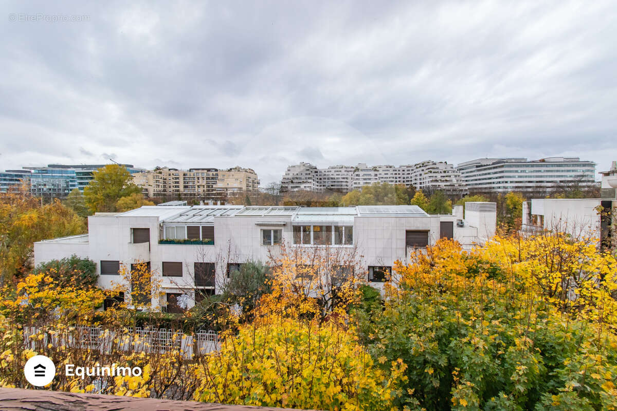 Appartement à LEVALLOIS-PERRET