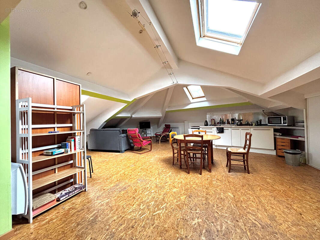 Appartement à SAINT-ETIENNE