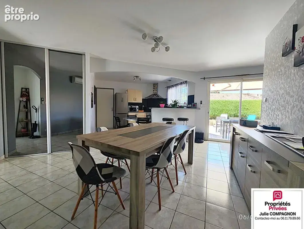 Maison de Plain-pied  120 m² - 5 chambres - garage et terrain - photo 3