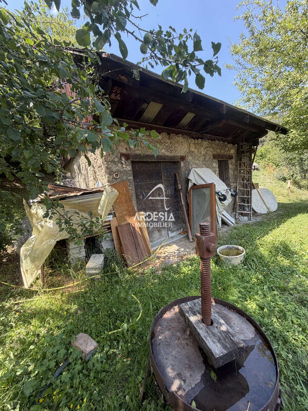 Terrain à vendre à Jarrier   Proche du chef-lieu - photo 6