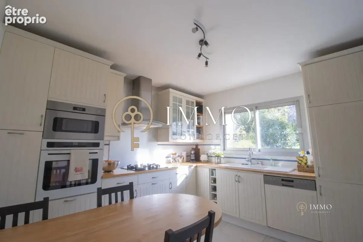 Maison 7 pièces 150 m² à vendre à L'hay-Les-Roses (94240) - photo 2